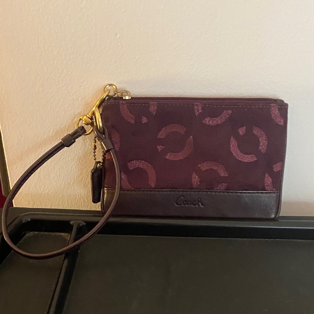 Sale!! Coach Plum and Maroon Wristlet